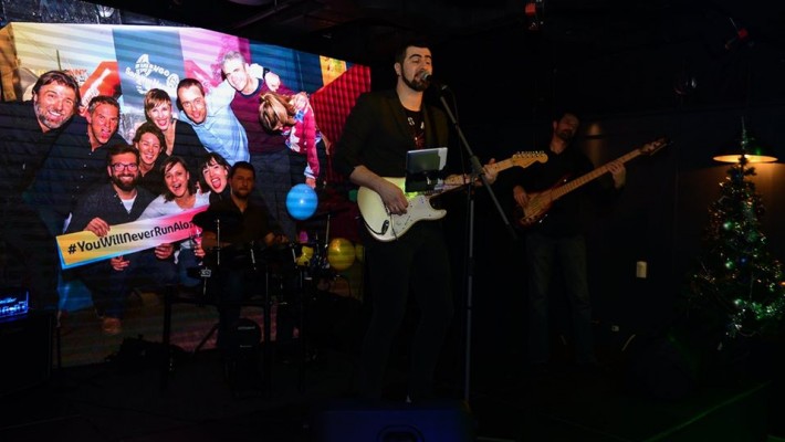 Pogledajte galeriju slika sa najveće trkačke zabave van staze